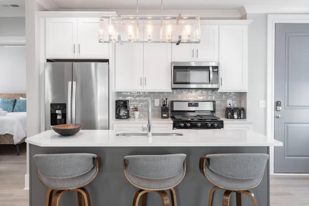 The Cooper Suite At 122 Spring Чарлстън Екстериор снимка