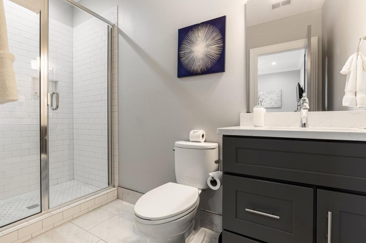 The Cooper Suite At 122 Spring Чарлстън Екстериор снимка